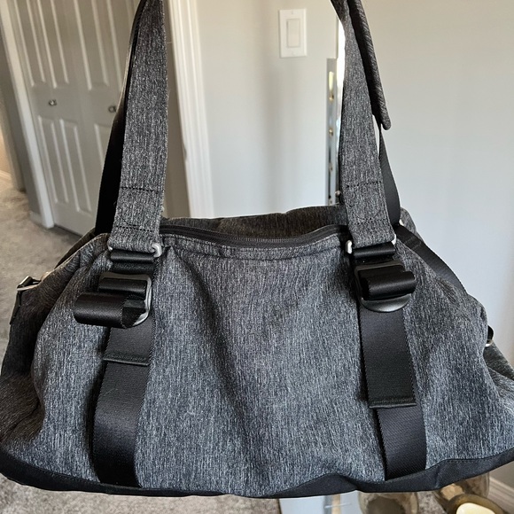 Lululemon Duffle Bag - Picture 5 of 10